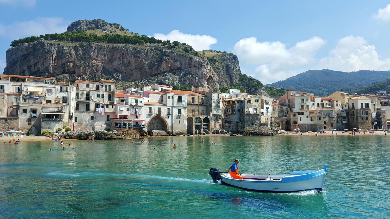 Pepito Palace Cefalu Exterior photo